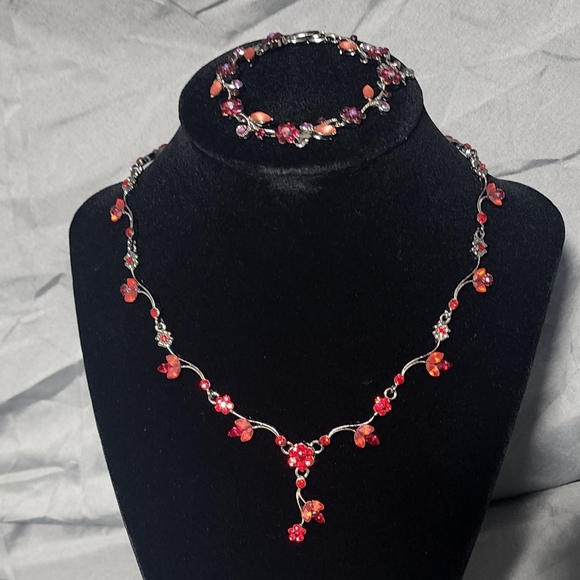 Pilgrim Danish Vine-like Design With Red Gems On A Necklace & Bracelet Set - Picture 2 of 8